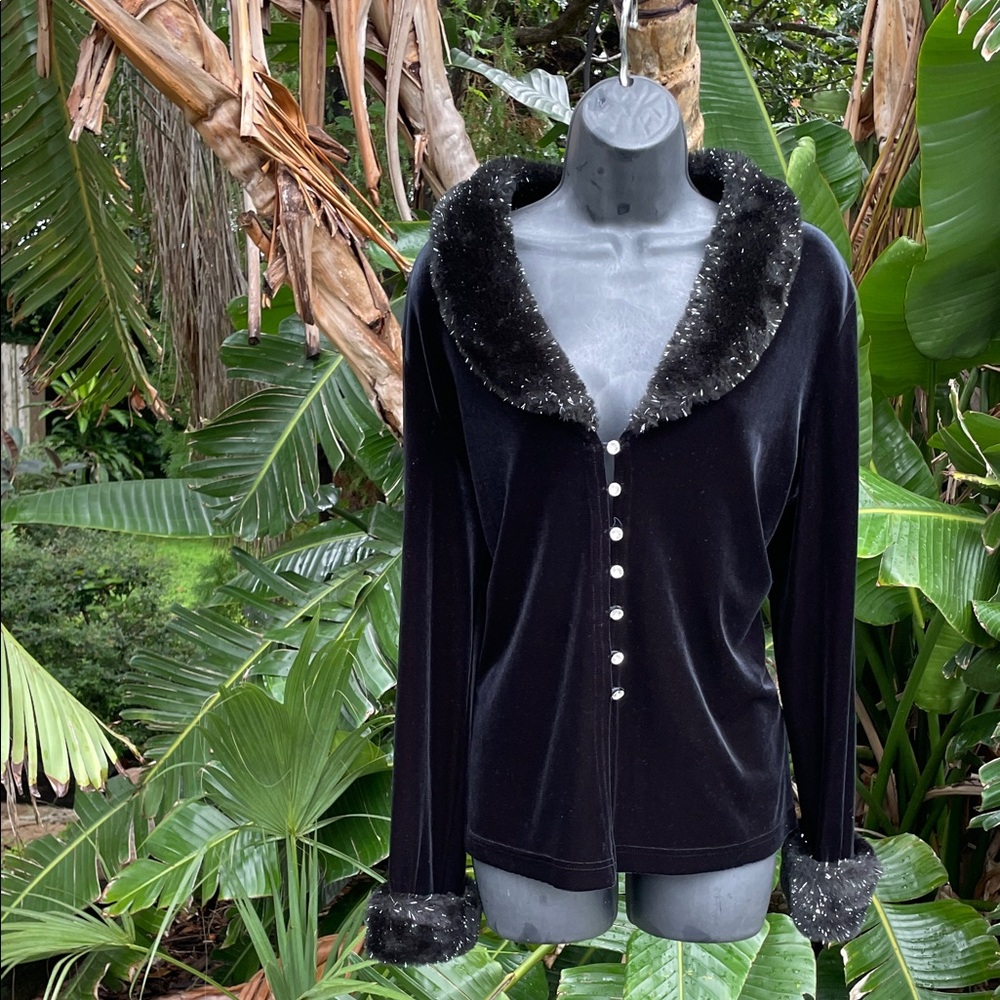 JS collection faux, fur, metallic, and velvet top or jacket